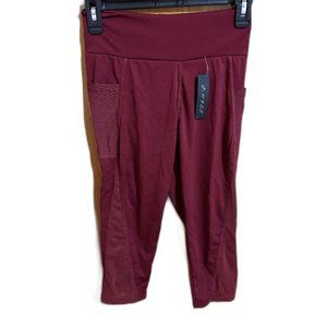 C-mode Athletic Capri Maroon‎ size S/M